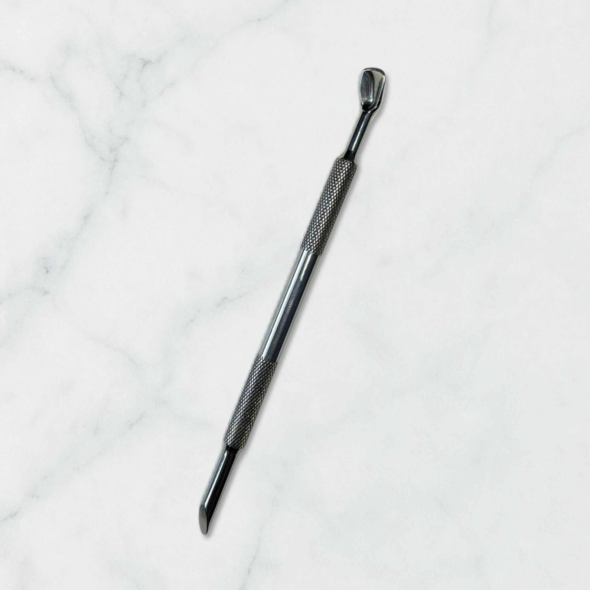 Kovový držiak na pilníčky