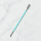 Kovový zatláčač nechtovej kožičky