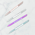 Sklenený zatláčač nechtovej kožičky